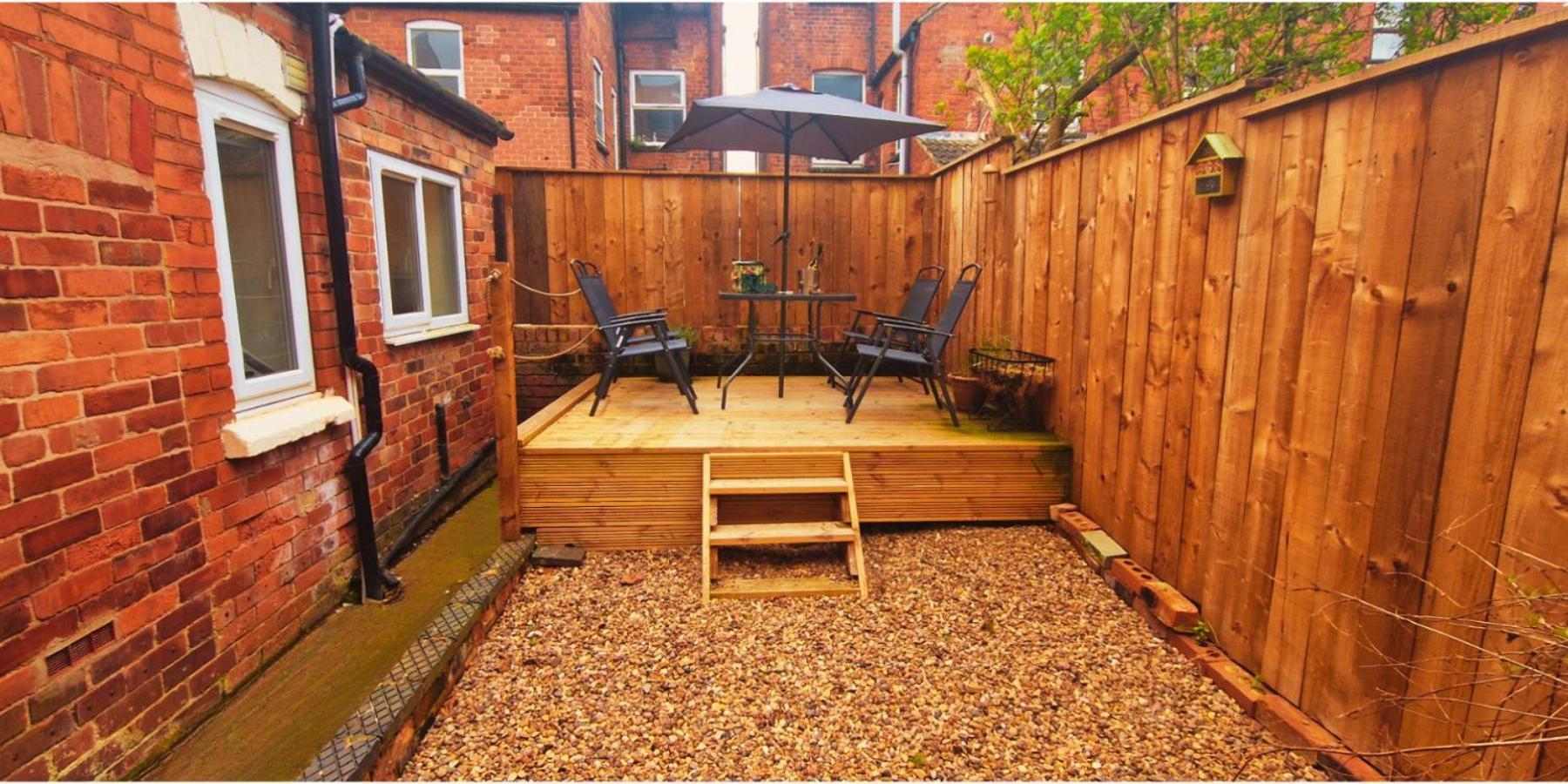 Lovely In Modern House Near Nottingham
